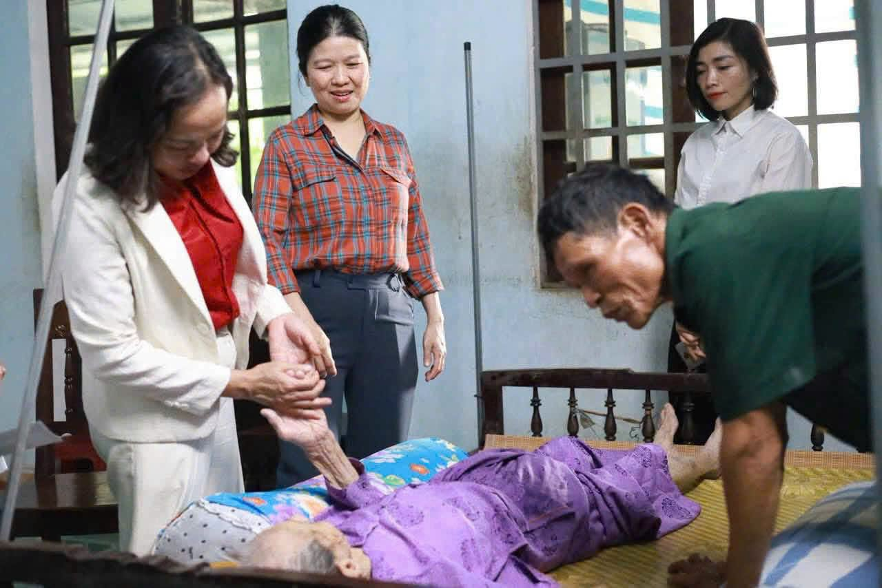 anh tin bai